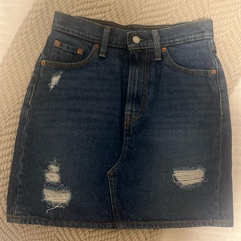 Levi’s denim skirt
